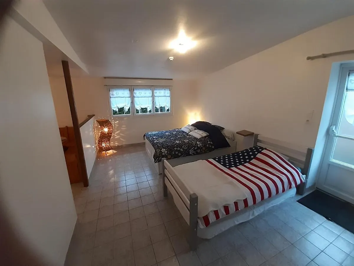 Appartement Le Cezembre Gite La Taniere Moidrey Frankrijk